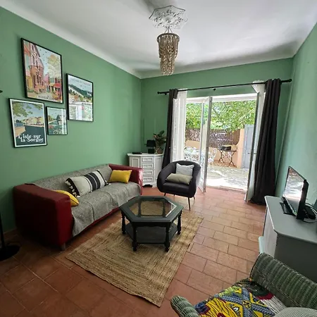Maison Jasmin In The City Center With Parking Space And Terrace L'Isle-sur-la-Sorgue Exterior photo