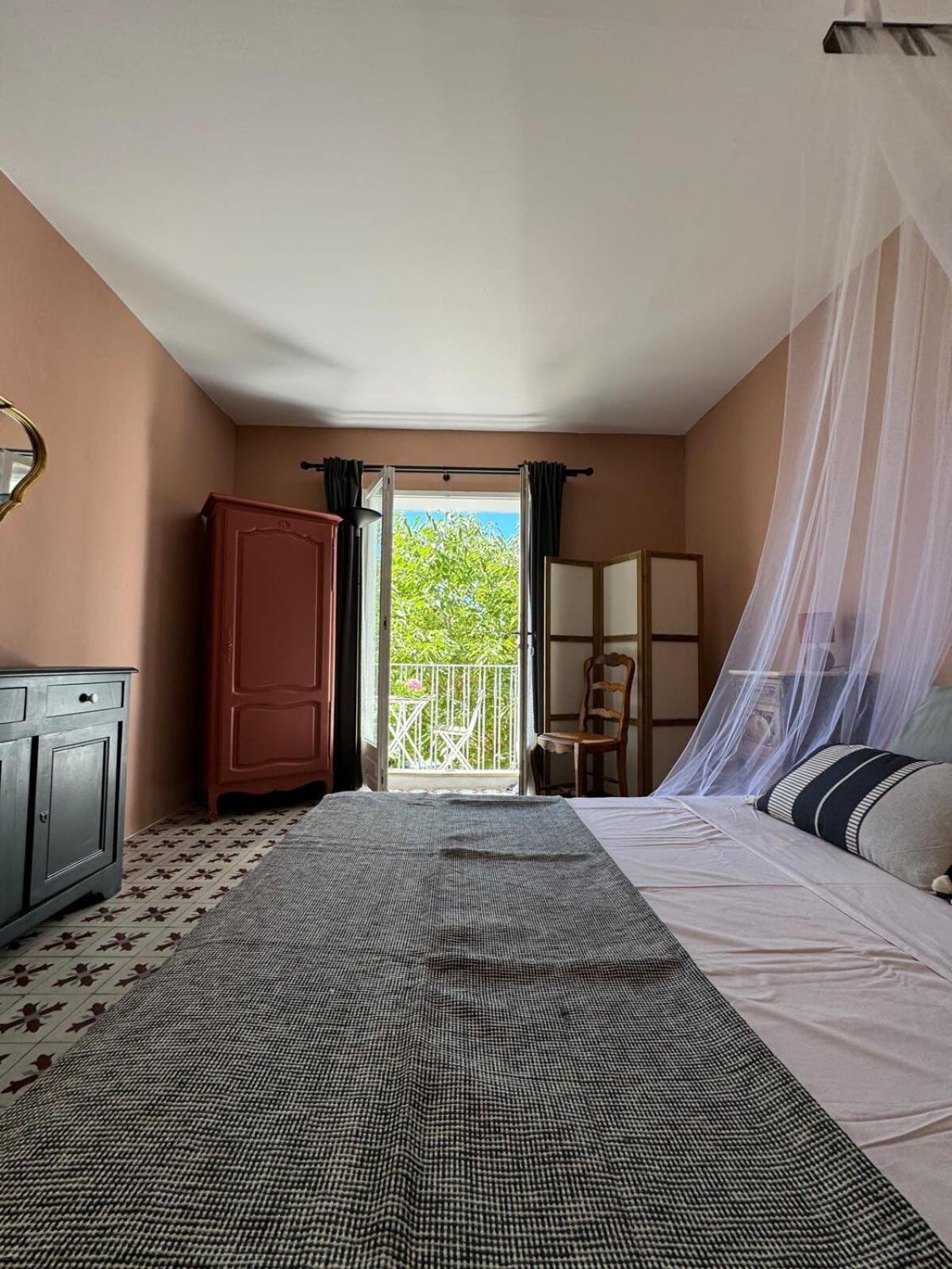 Maison Jasmin In The Center With Parking Space And Terrace * L'Isle-sur-la-Sorgue