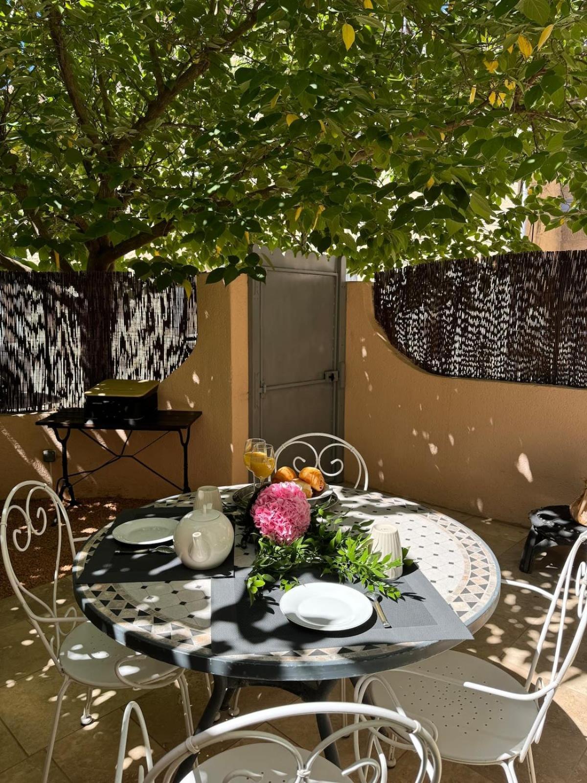 Holiday home Maison Jasmin In The Center With Parking Space And Terrace *